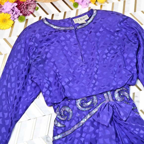 vintage Dresses & Skirts - Vintage Sequins Embellished Silk Dress 8